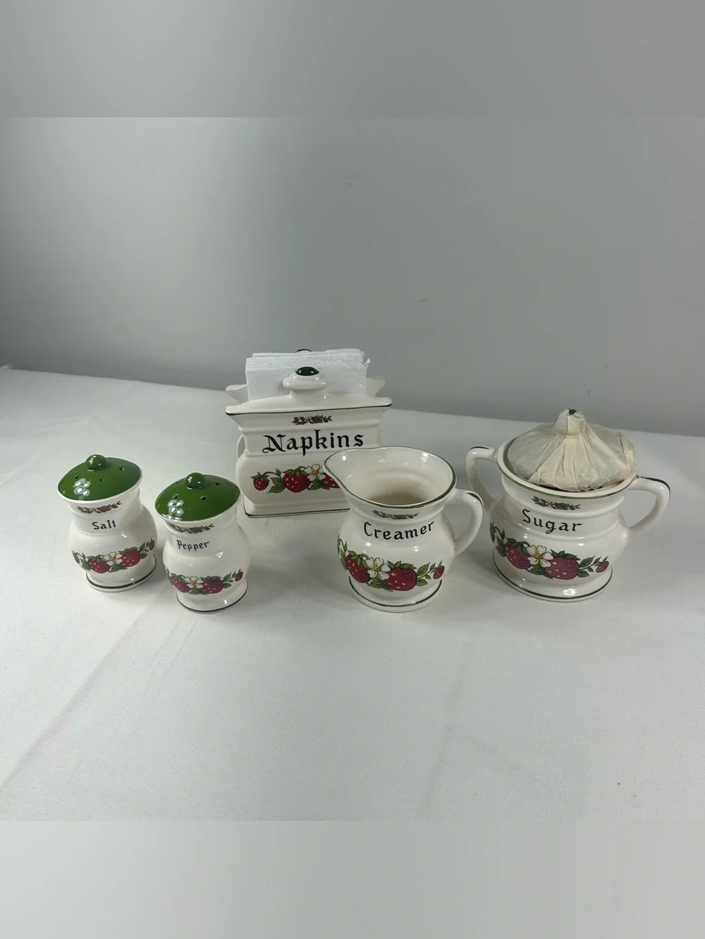 NOS Vtg 70s Wild Strawberries 5-Pc Table Set Ceramic Japan Kmart Cottagecore NIB